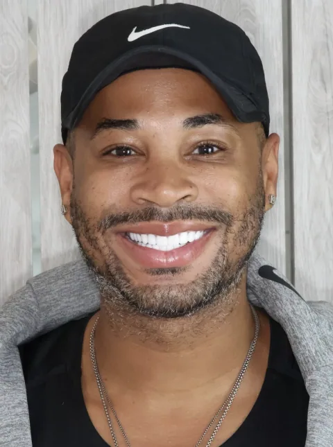 Influencer program smile story portrait