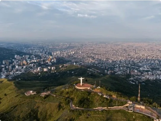 Panoramic view of Cali from Cristo Rey
